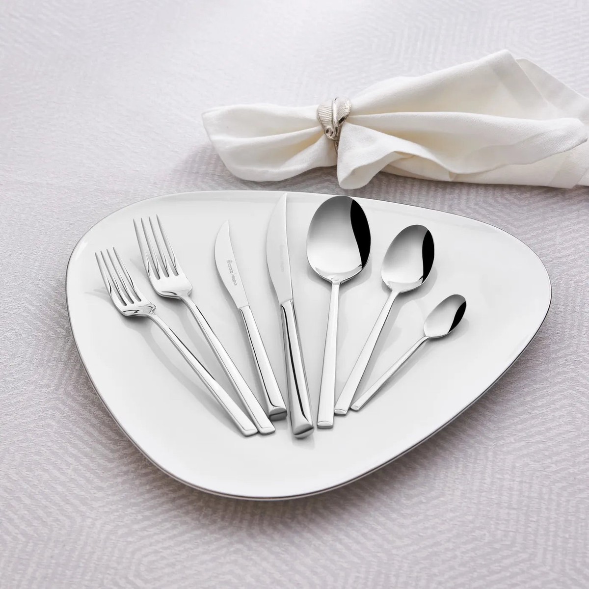 Karaca Tivoli 28-Piece Stainless Steel Cutlery Set for 4 People, Silver