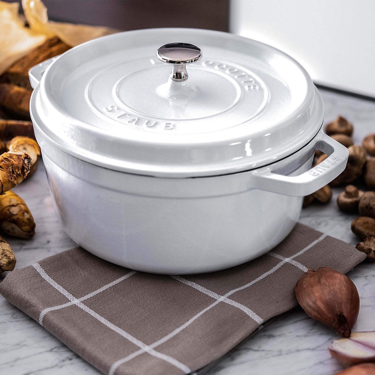Staub – Round Cocotte, 7 Quart